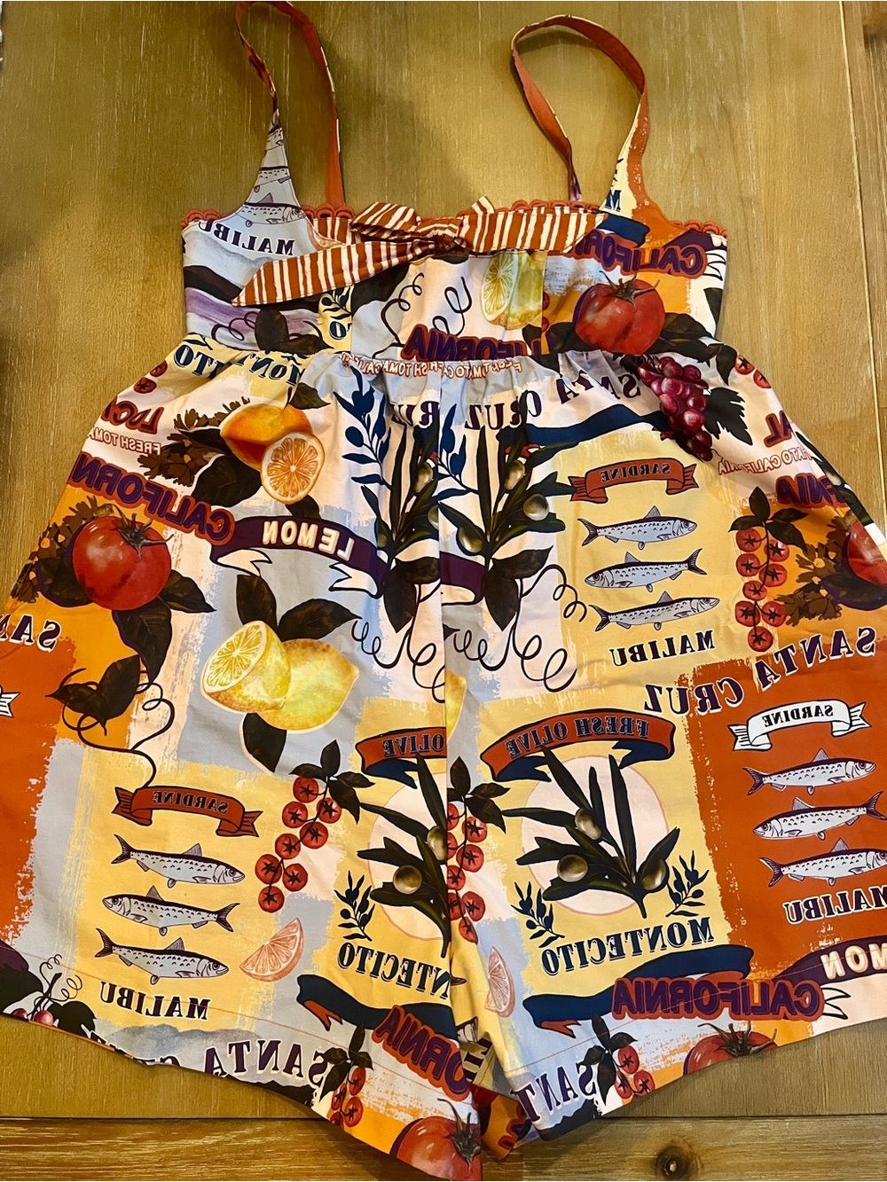 Viral House of Harlow Layered Bustier Fruit Sardine
Romper XS NWT - Picture 4 of 6